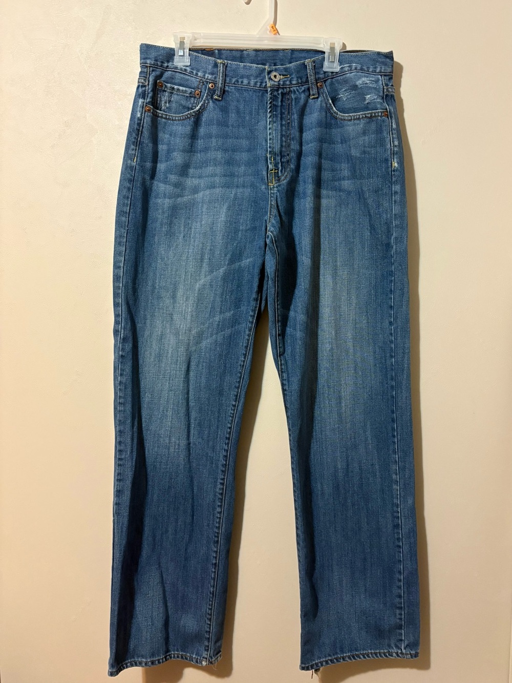 Lucky Brand Classic Men’s Blue Denim Jeans Casual Straight Fit 36x33